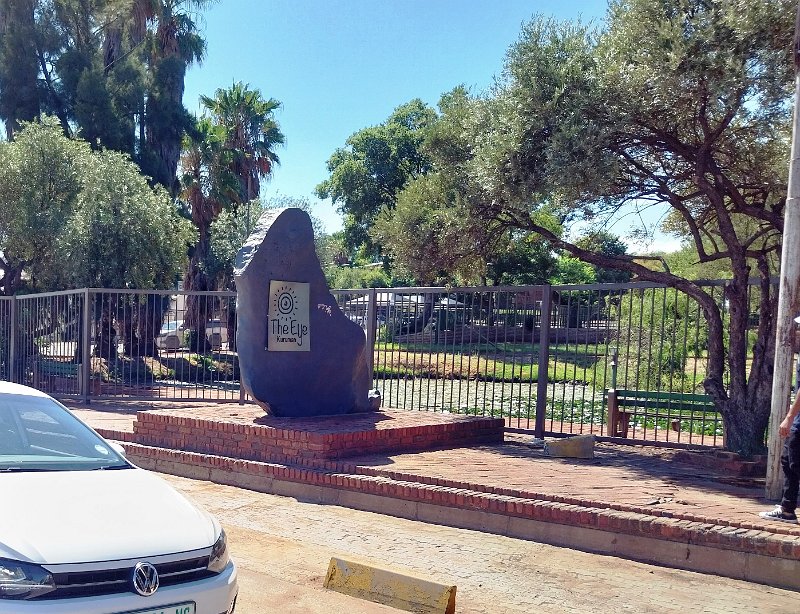 agx.jpg - Kuruman - "The Eye" Wasserquelle