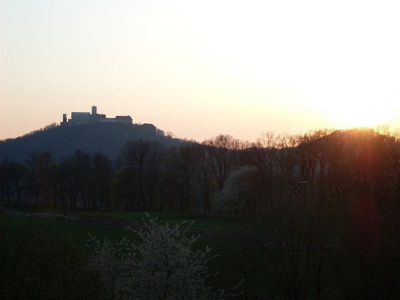 SDC12102.JPG - Sonnenuntergang beim Abendessen mit Wartburg