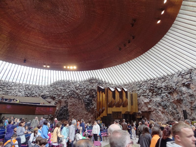 DSC01039.JPG - Felsenkirche - Temppeliaukio