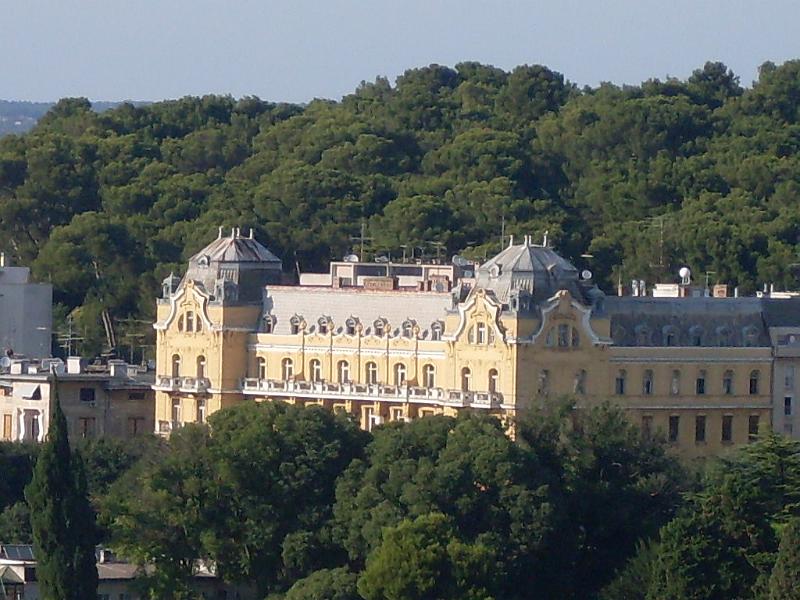 SDC11272.JPG - Alter Kasten (Hotel Riviera, nicht unser)