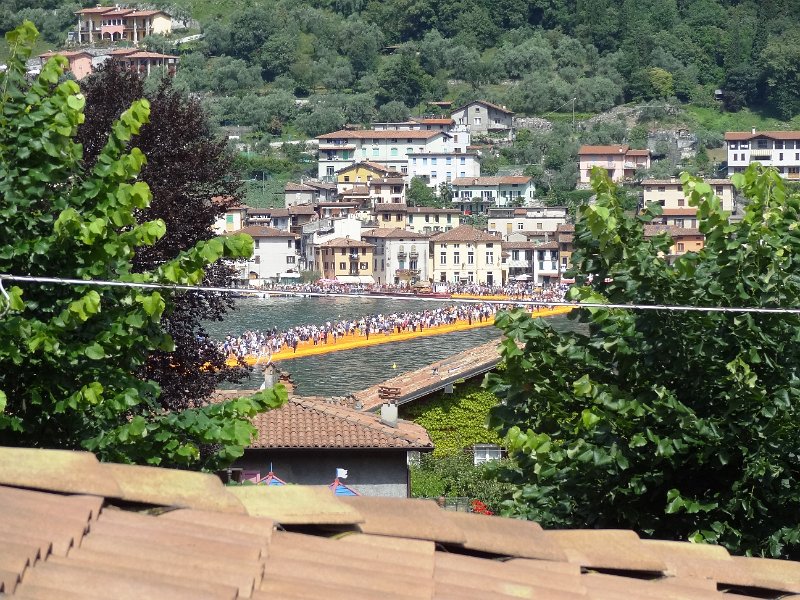 DSC00755.JPG - Floating Piers, Christo & Jeanne Claude, Lago d'Iseo