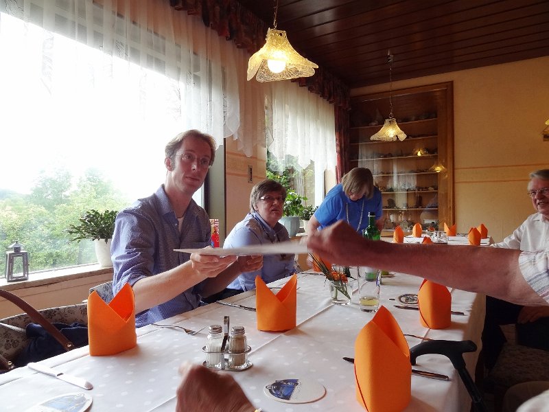 DSC02573.JPG - Abendessen in der "Sonne" in Würgau