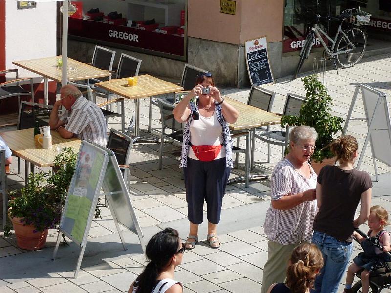 SDC11444.JPG - Helga (hinterm Fotoappparat)