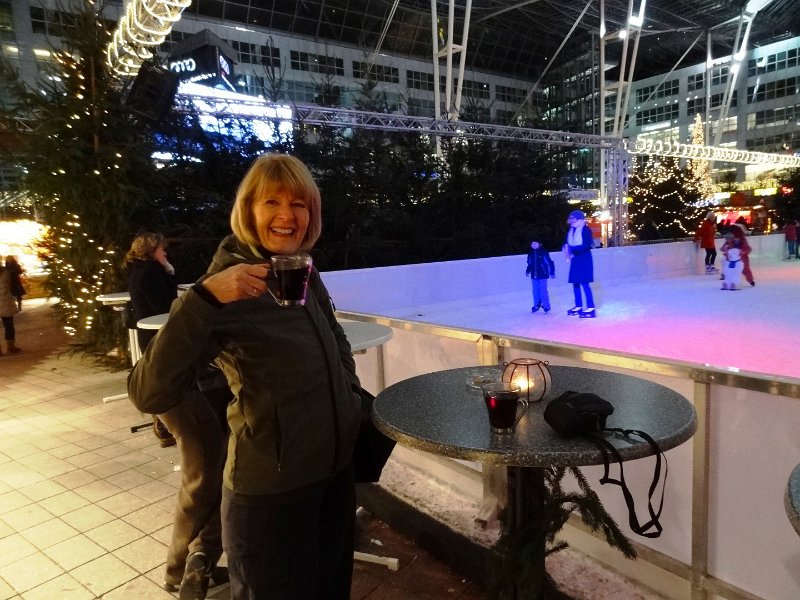 DSC03090.JPG - Feuerzangenbowle am Münchner Flughafen