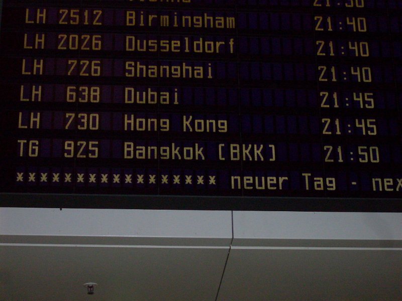 SDC12661.JPG - Es geht los...18.12.2010 TG 925 nach Bangkok
