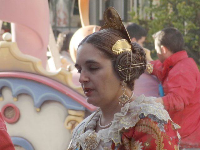 DSC01404.JPG - Typische Haartracht