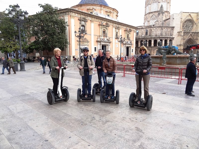DSC06625.JPG - Abschluss der Segway Fahrt