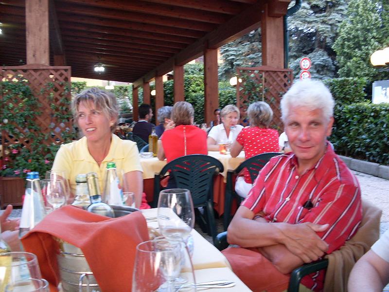 SDC11191.JPG - Abendessen am Wasser